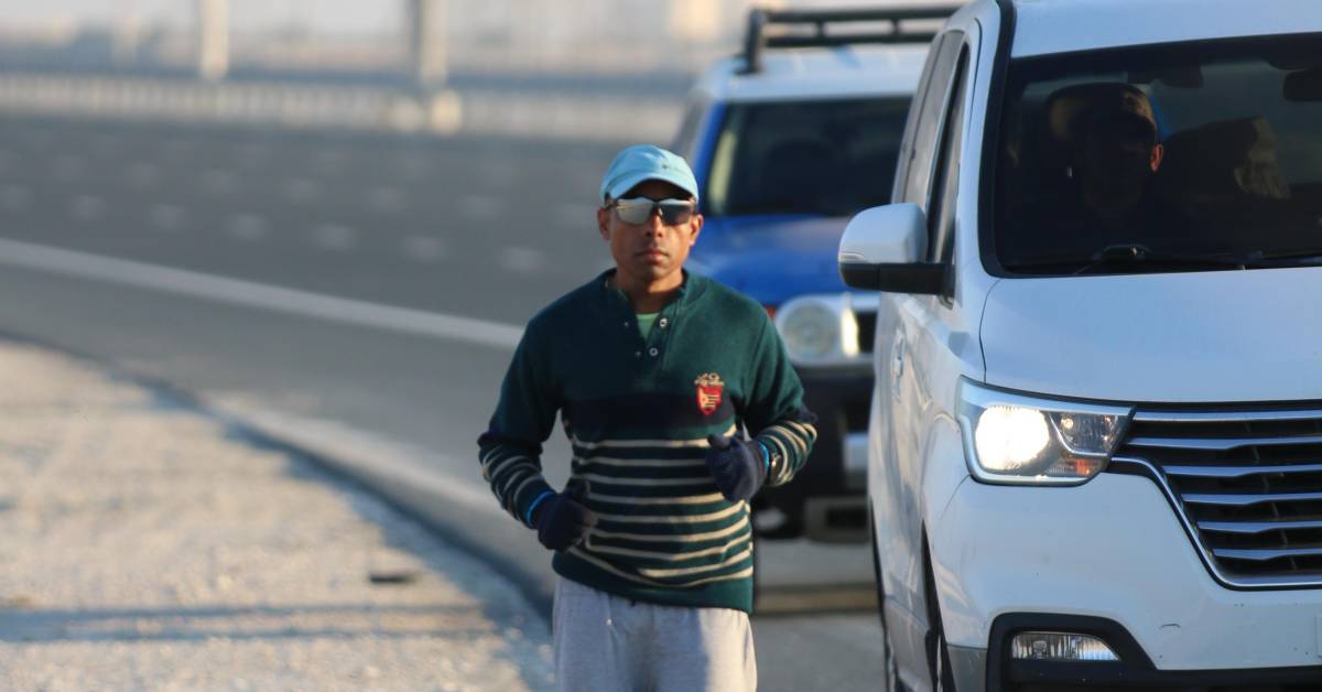 Indian Expat Crushes Guinness World Record for Fastest Crossing of Qatar on Foot (Male)!